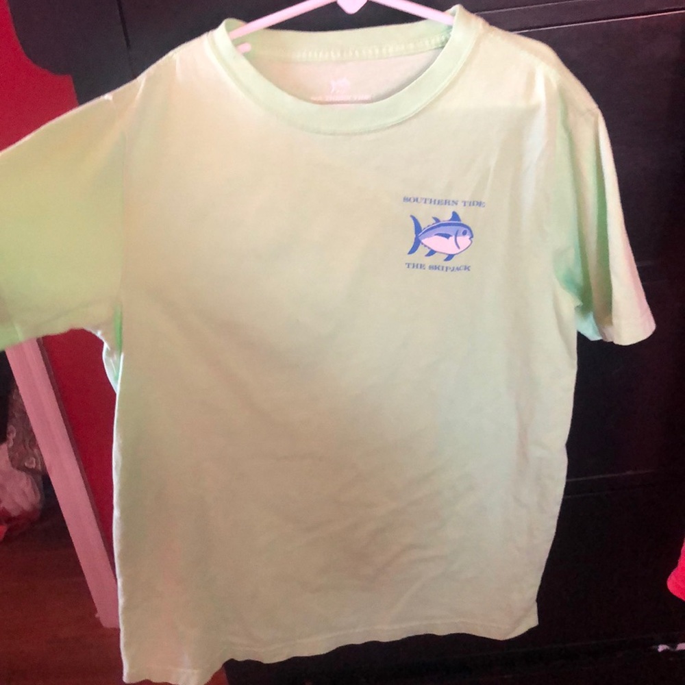 Southern Tide boys medium shirt